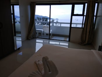 patong tower by united 21 thailand