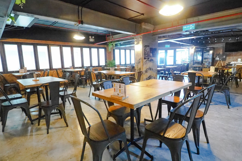 the quarter ladprao by uhg