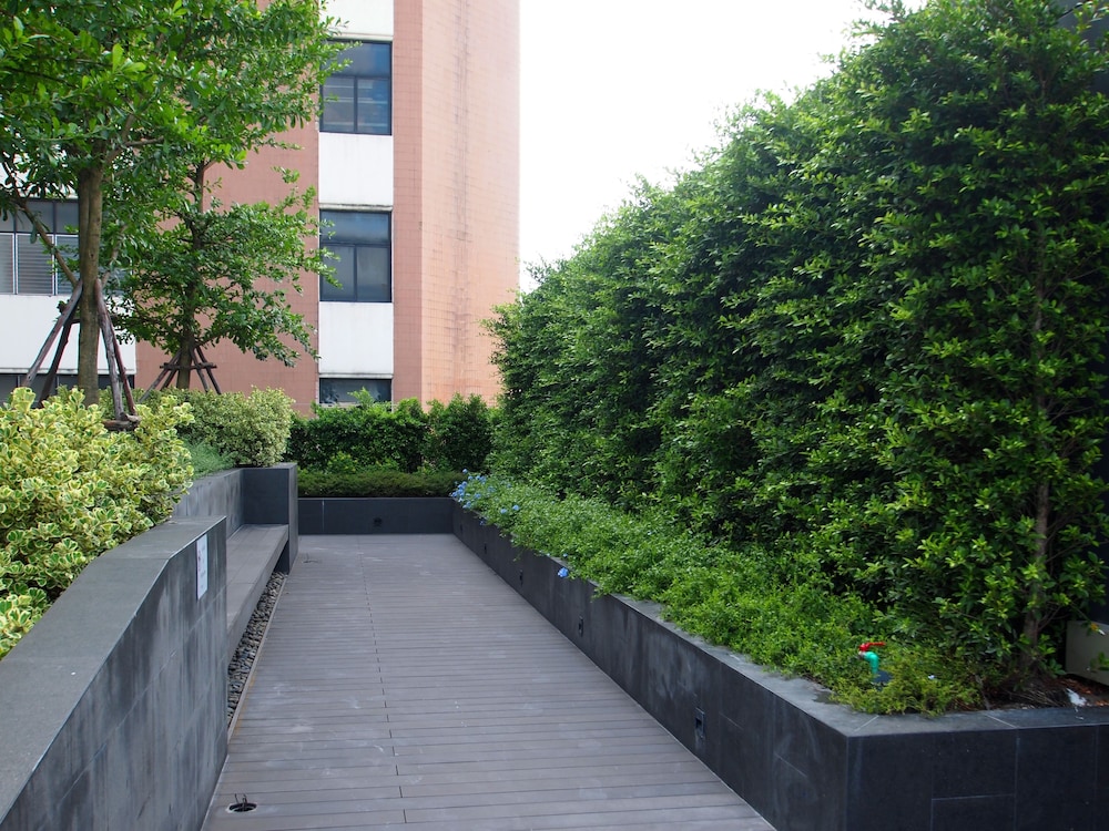 the quarter ladprao by uhg