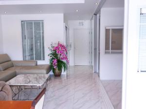 patong tower apartment by patong tc