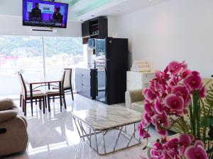 patong tower apartment by patong tc