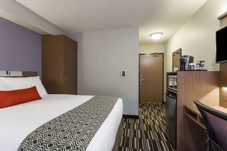 microtel inn and suites by wyndham mont tremblant
