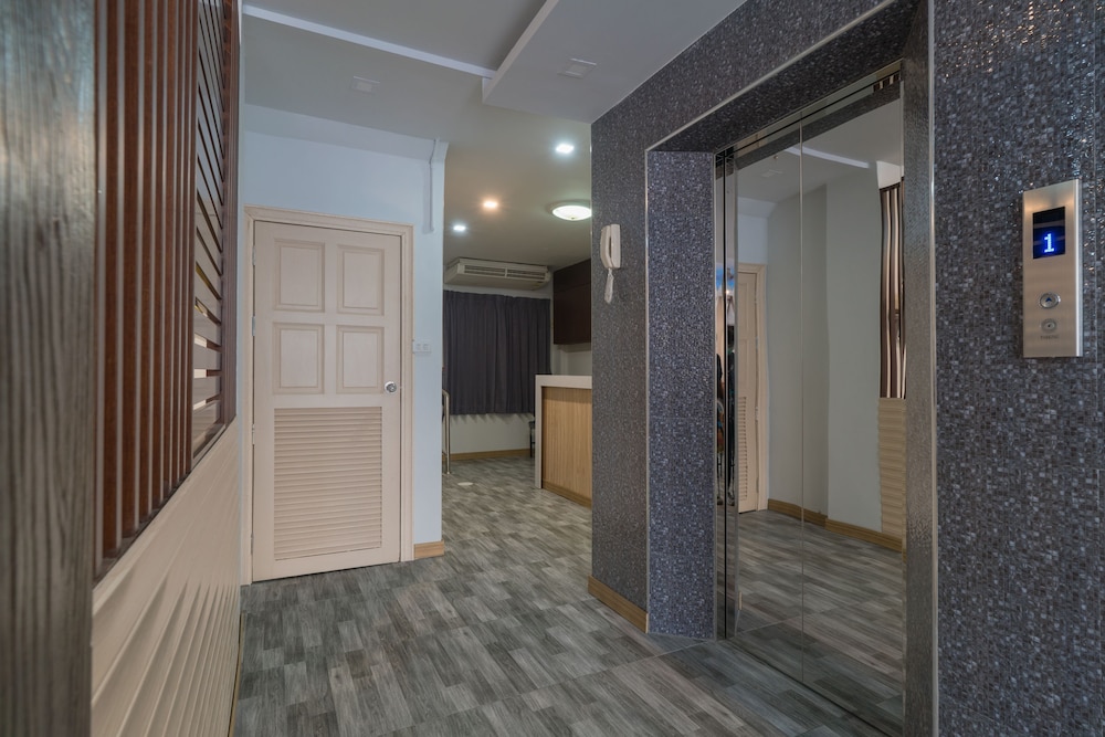 baan thai beach side residence