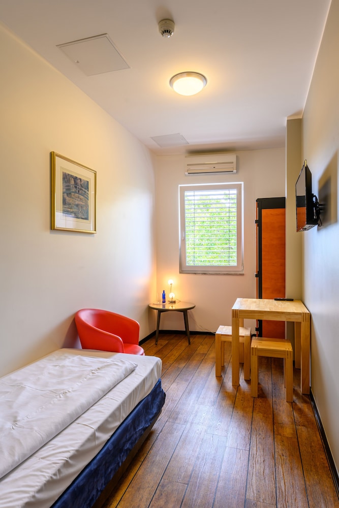 art rock downtown hotel