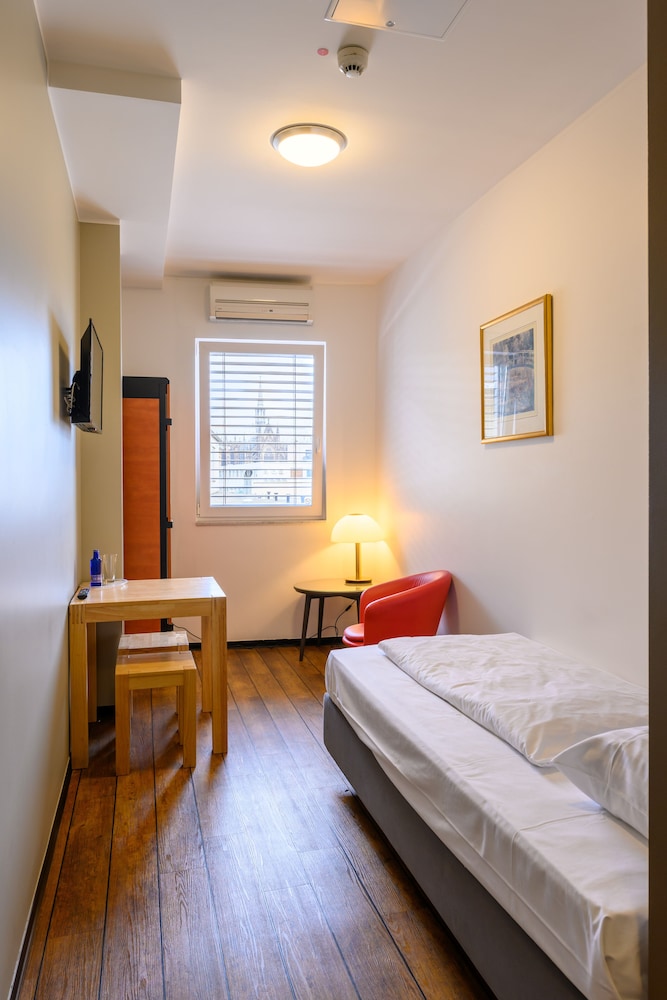 art rock downtown hotel