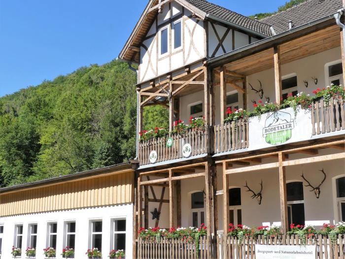 bodetaler basecamp lodge