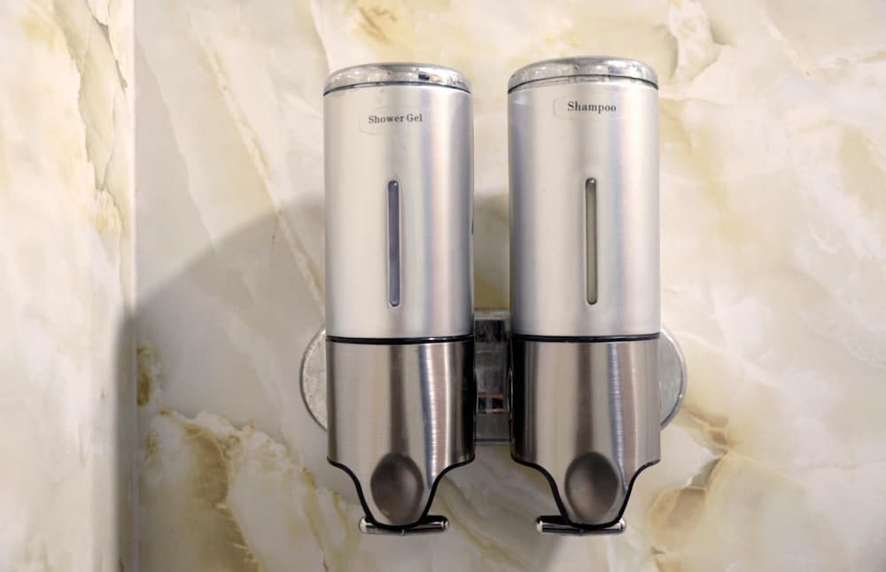 v one pride sukhumvit 22 bangkok