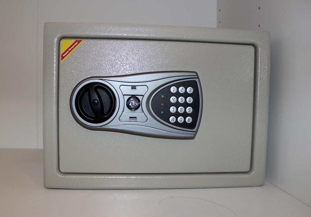 v one pride sukhumvit 22 bangkok