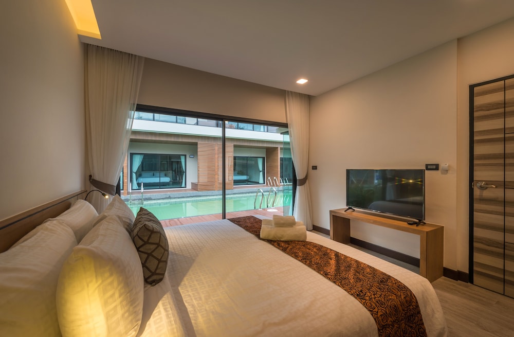 chermantra aonang resort and pool suite