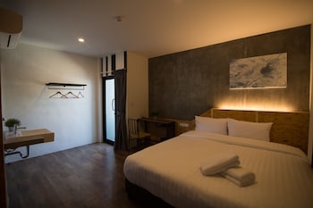 the arbern hostel x bistro
