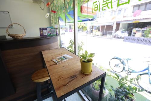 banana hostel donmuang