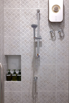 hide and seek boutique hometel