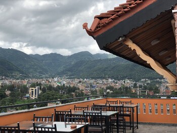 tashi delek guest house