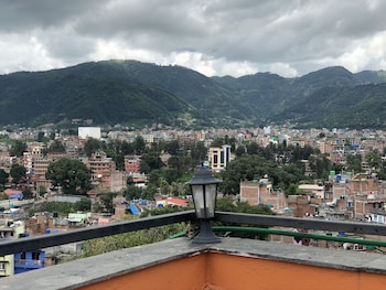 tashi delek guest house