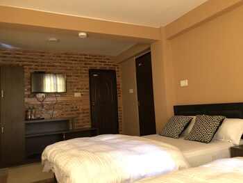 tashi delek guest house