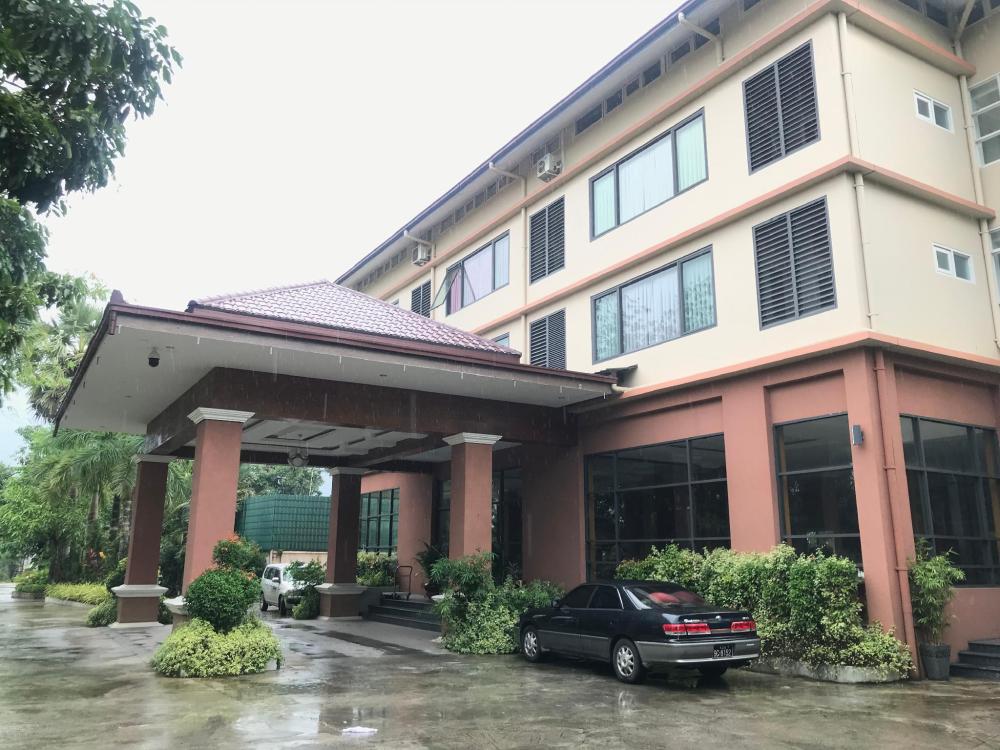 grand garden hotel yangon