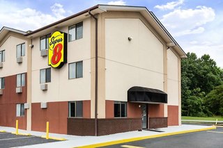 super 8 by wyndham chester richmond area
