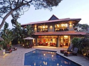 Cowrie Cove Guest House,Golden Mile>>Durban,5 star