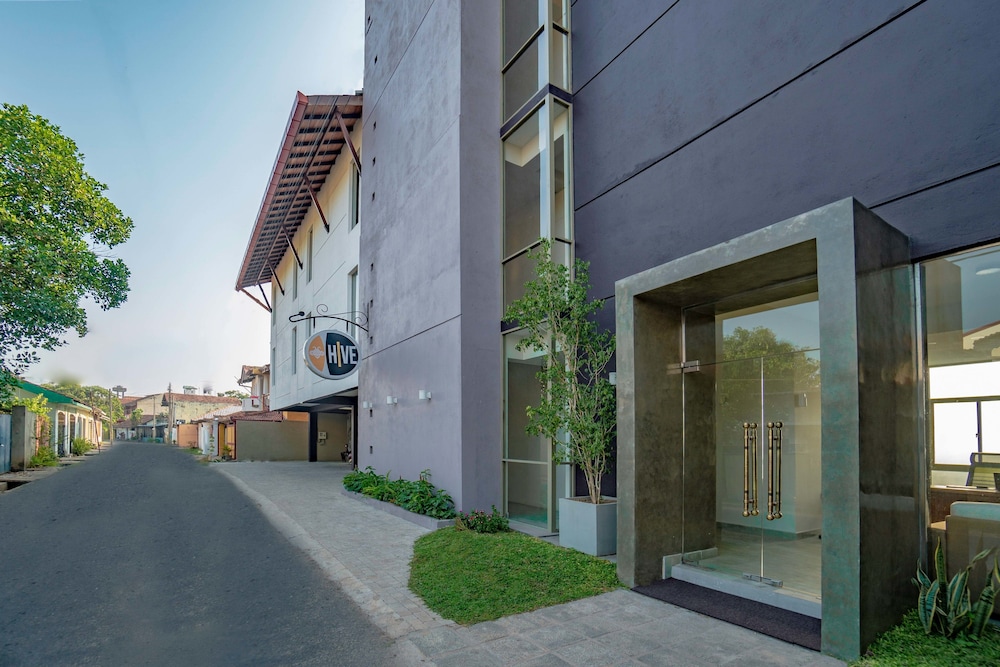 hive 68 hotel and resorts negombo