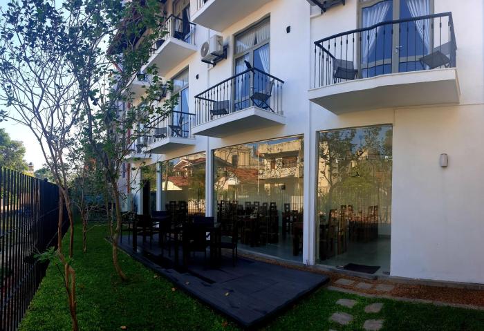 hive 68 hotel and resorts negombo
