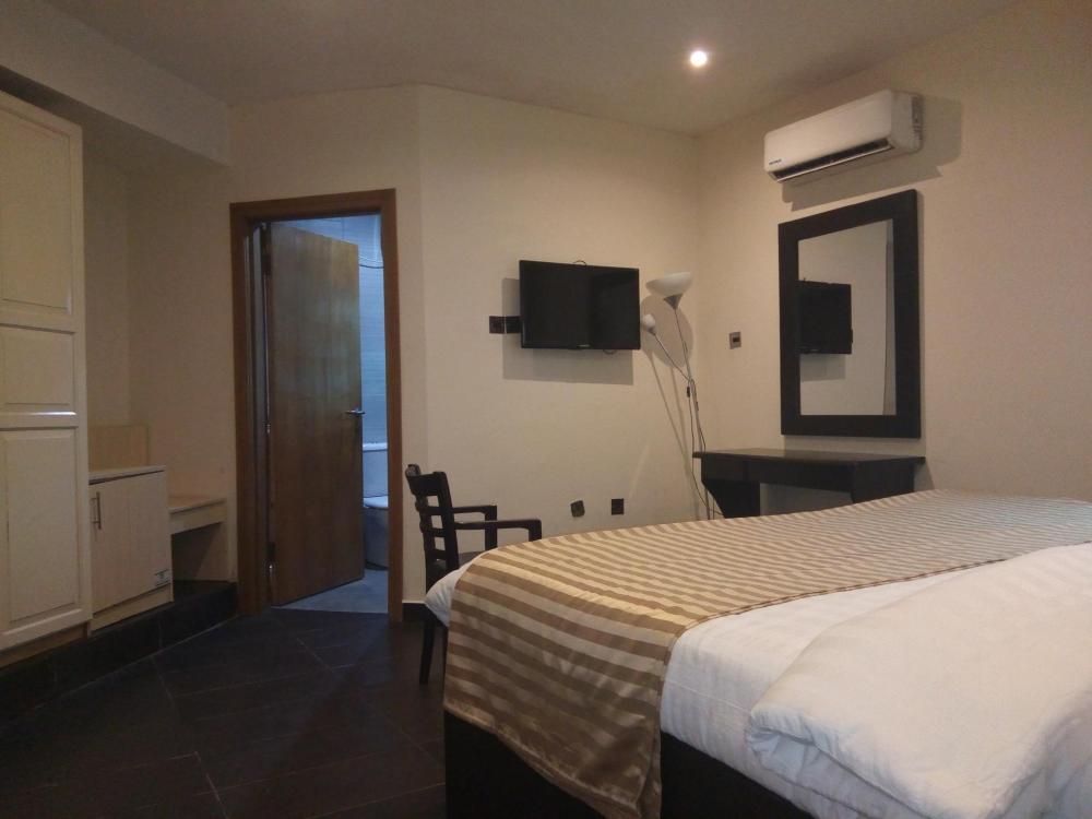 eden crest hotel and resort