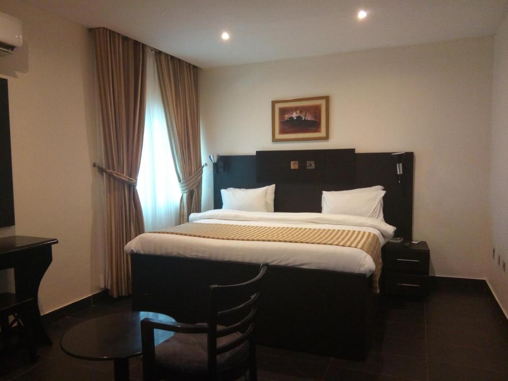 eden crest hotel and resort