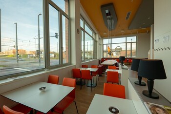 bandb hotel bremen uberseestadt