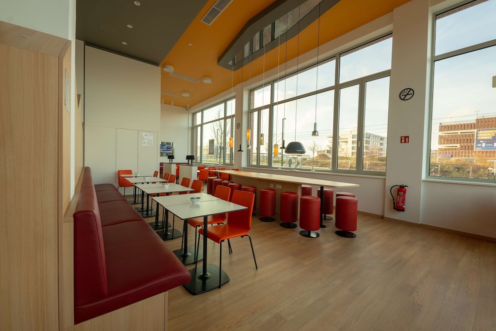 bandb hotel bremen uberseestadt