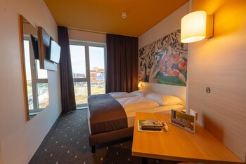 bandb hotel bremen uberseestadt