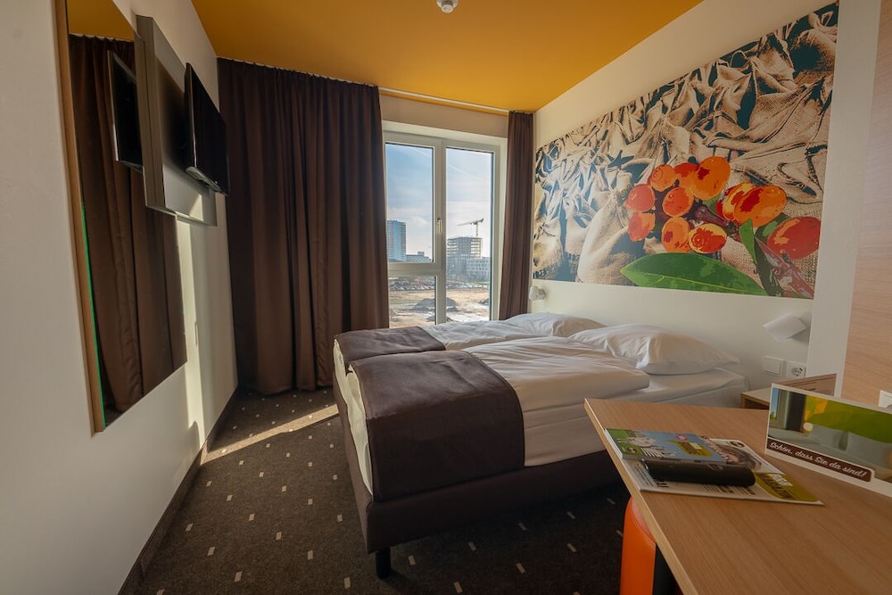 bandb hotel bremen uberseestadt