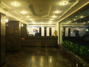 The International Hotel,Eramalloor>>Chempu,3 star