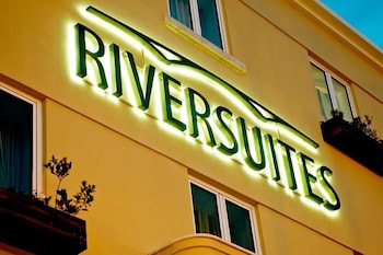 riversuites