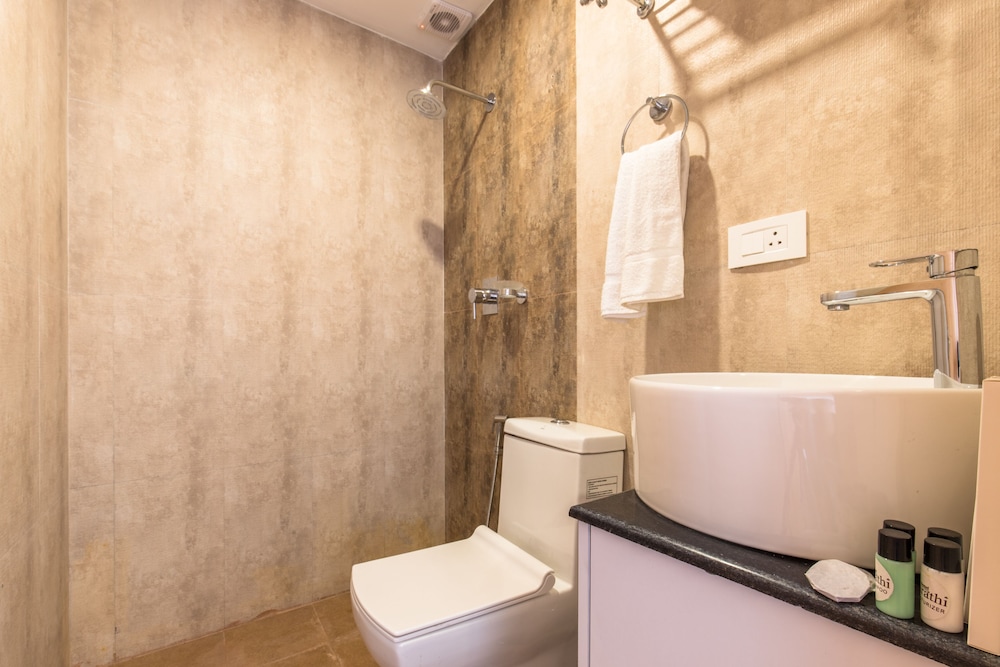 hotel sarathi