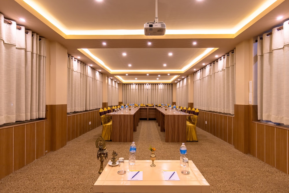 hotel sarathi