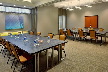 springhill suites by marriott atlanta airport gateway