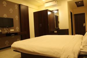 hotel pride executive