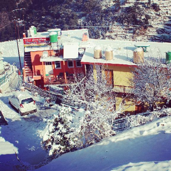 dhanaulti groove garden