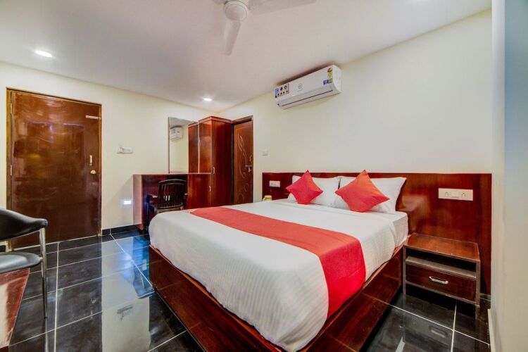 supraja cyber view by oyo rooms