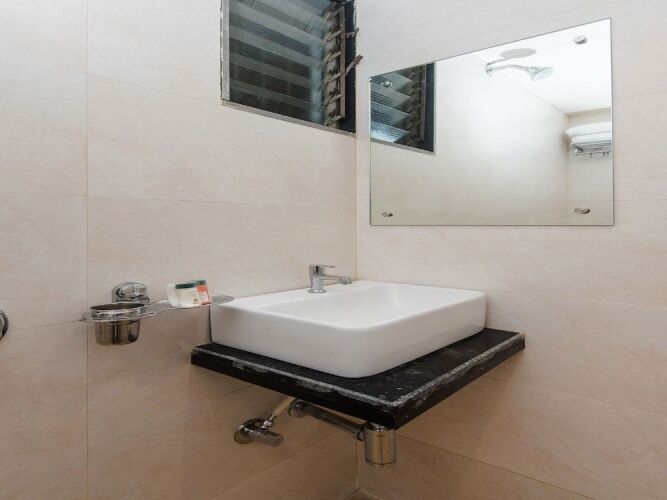 supraja cyber view by oyo rooms