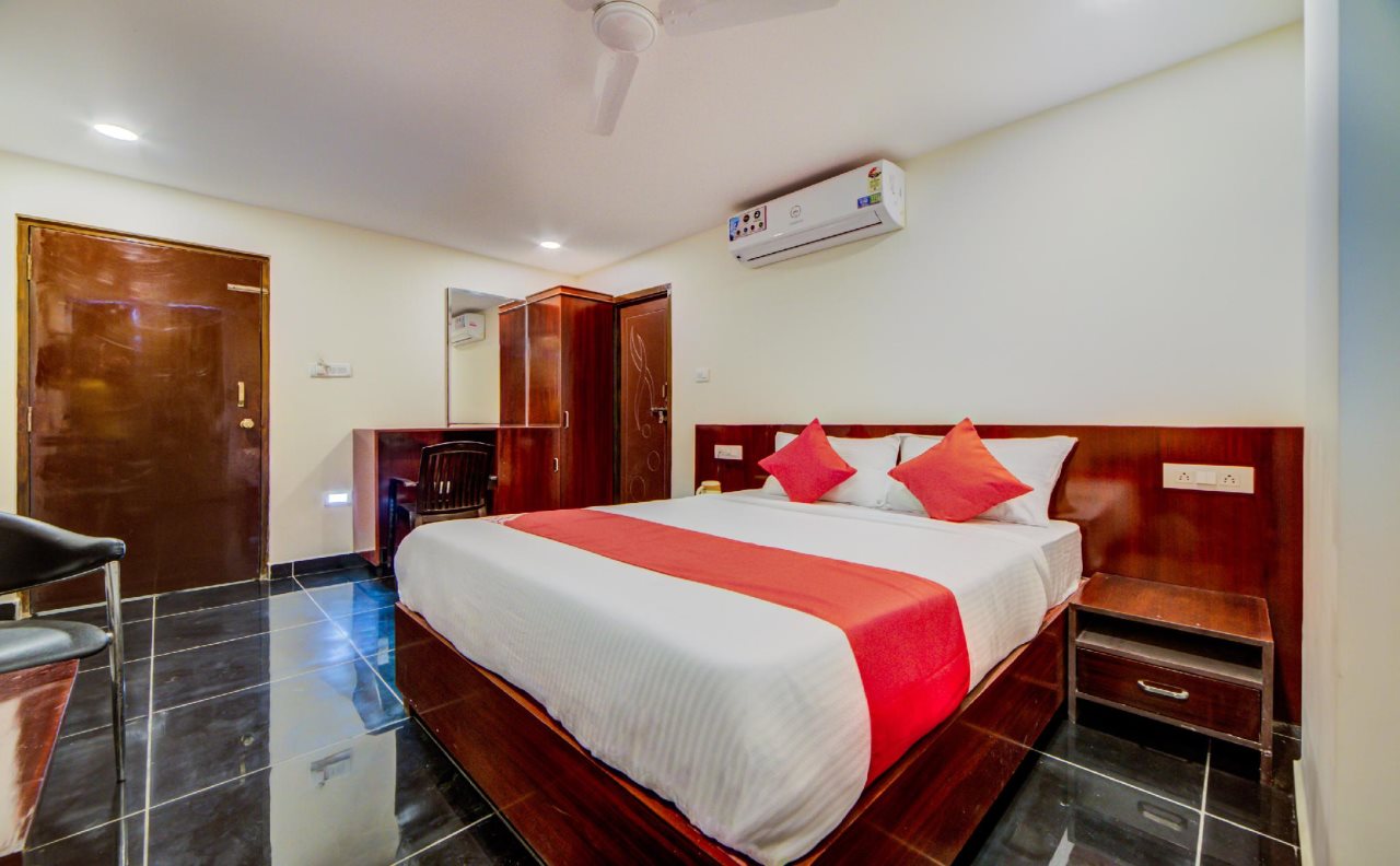 supraja cyber view by oyo rooms
