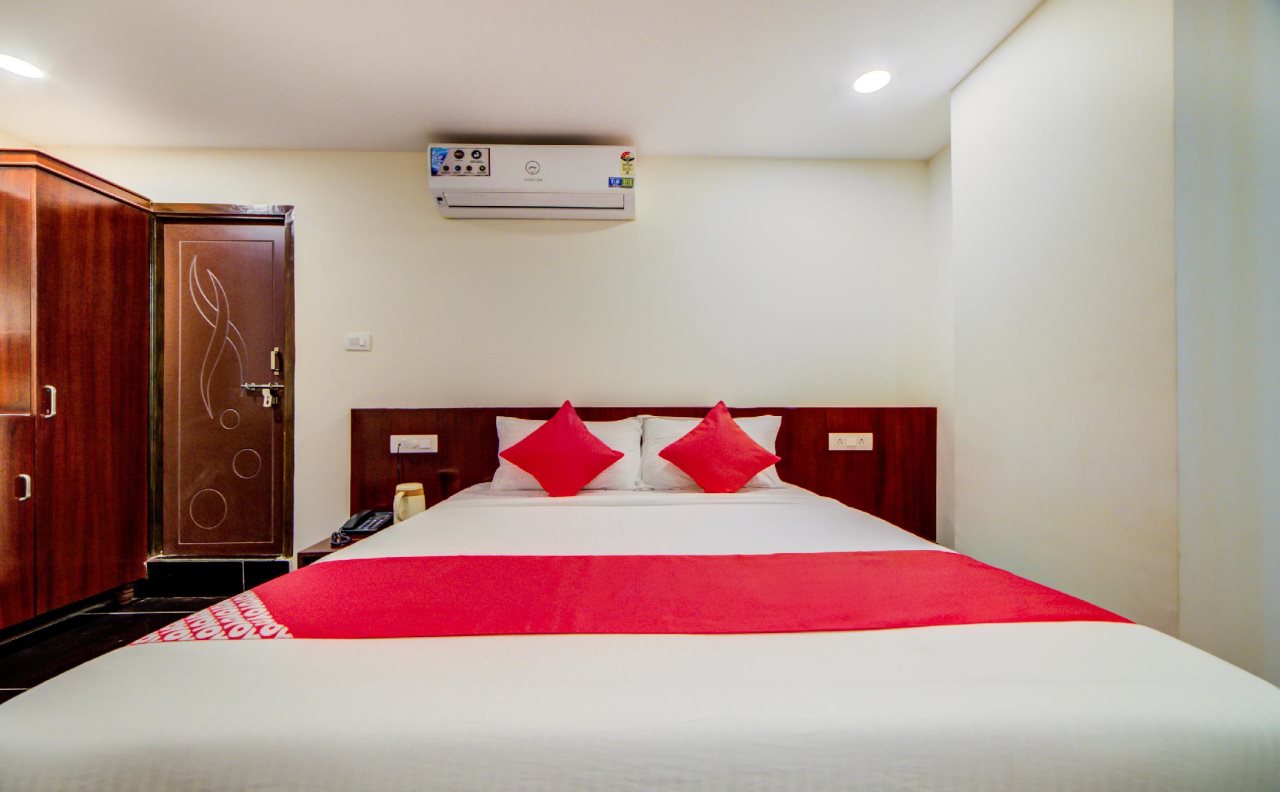 supraja cyber view by oyo rooms