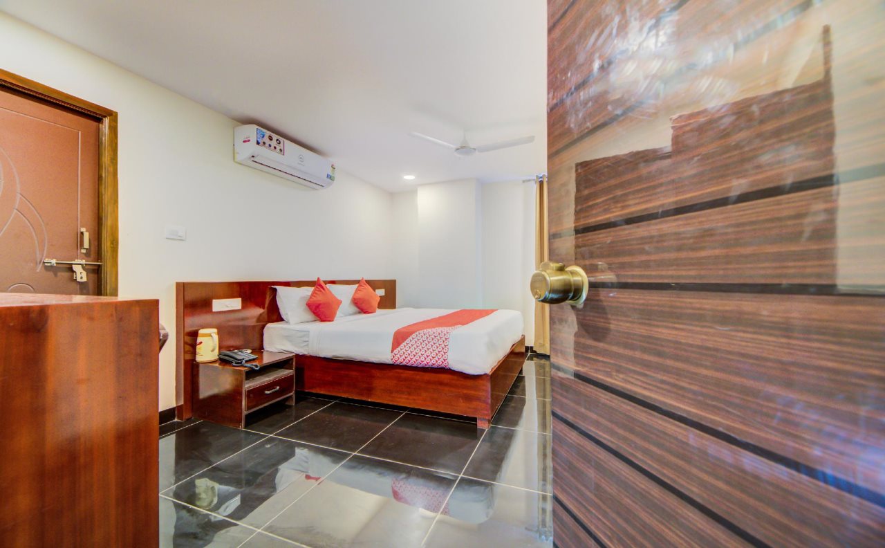 supraja cyber view by oyo rooms