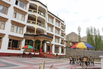 the grand chubi hotel