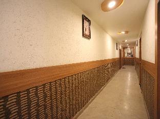 Oyo 12177 Hotel Crystal Inn,Faizabad Rd. Chinhat,2 star