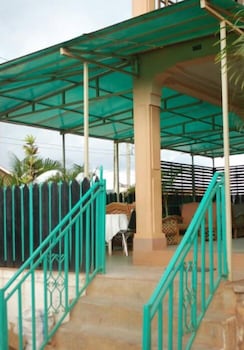 scroll inn hotel