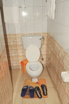 scroll inn hotel