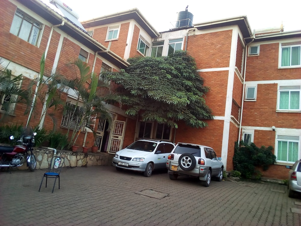 scroll inn hotel