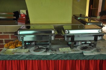 scroll inn hotel