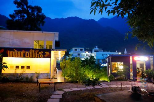 indian culture hostel