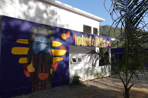 indian culture hostel